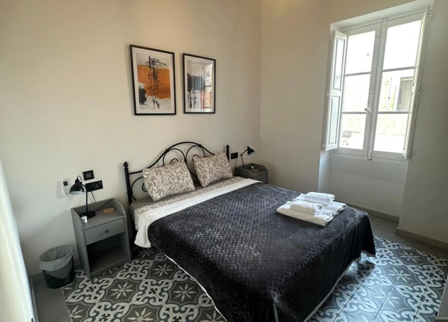 Iris -Paola Modern Townhouse Apartment